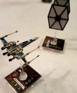 imagen 4 Star Wars: X-Wing Miniatures Game – The Force Awakens Core Set